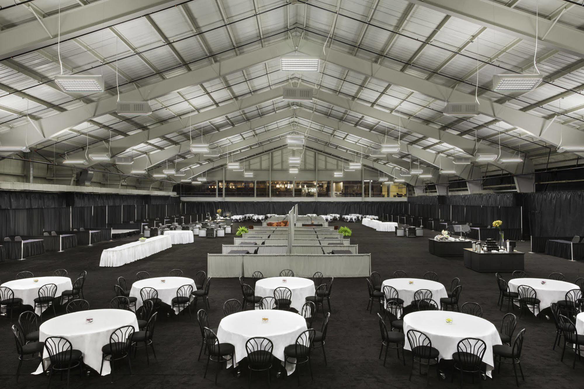 White Oaks Conference & Resort Spa Niagara-on-the-Lake Exteriör bild The Grand Ballroom